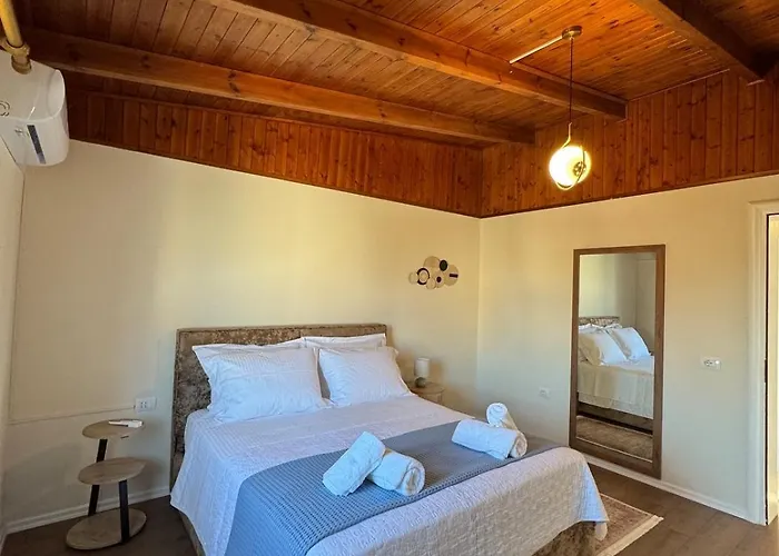 Ados Loft Center *
