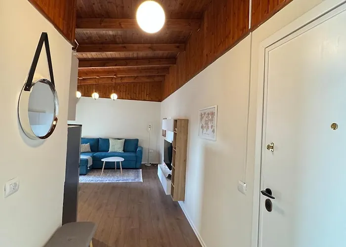 Ados Loft Center * טיראנה