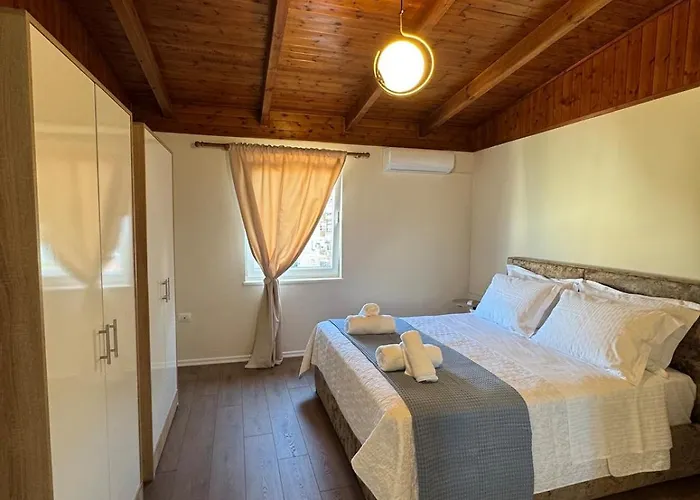 Daire Ados Loft Center Tiran